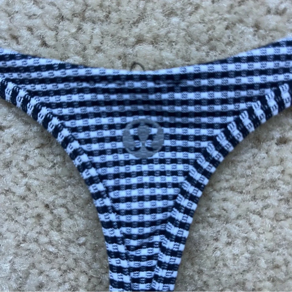 Lululemon Athletica Practice Freely Tank in Navy White Gingham - Size 4 - EUC - Picture 5 of 6